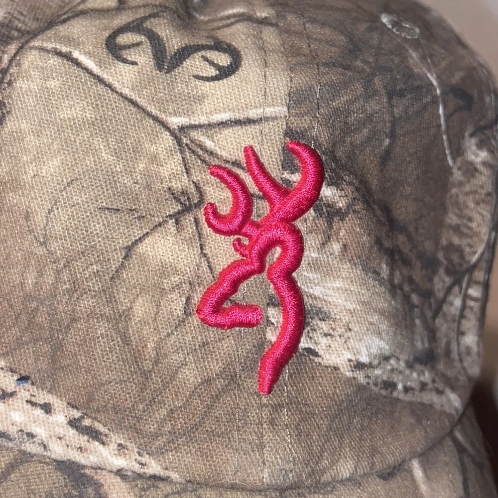 Browning for Her camo adjustable baseball hat with hot pink embroidery